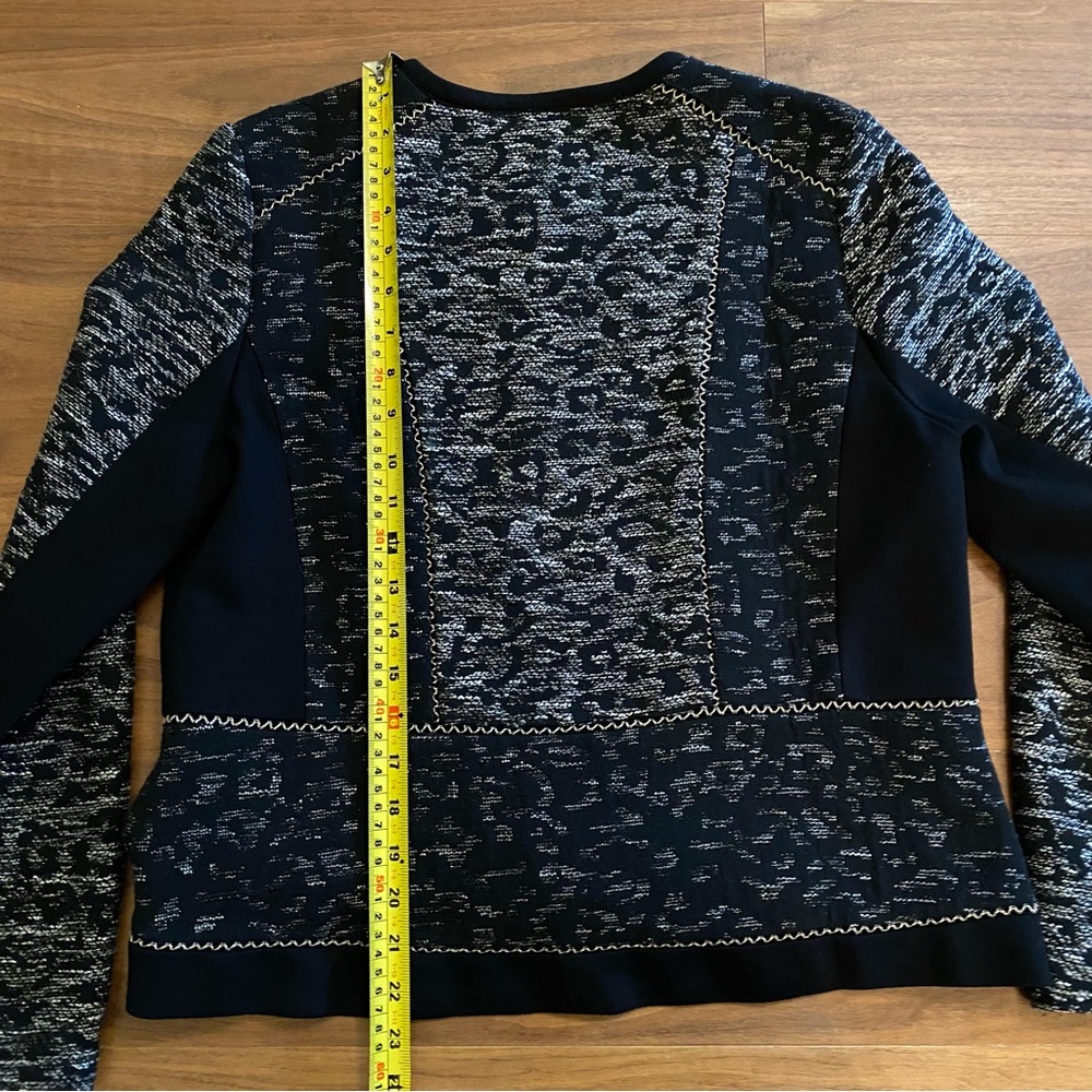 Chico’s Textured Zip Jacket Size 1 - Picture 4 of 9